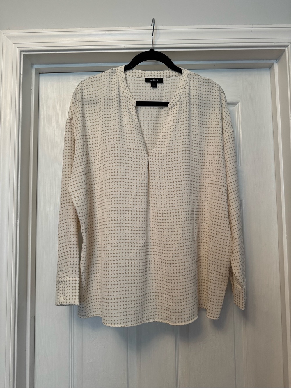 Alfani Cream & Taupe Geometric Print Blouse Size Large